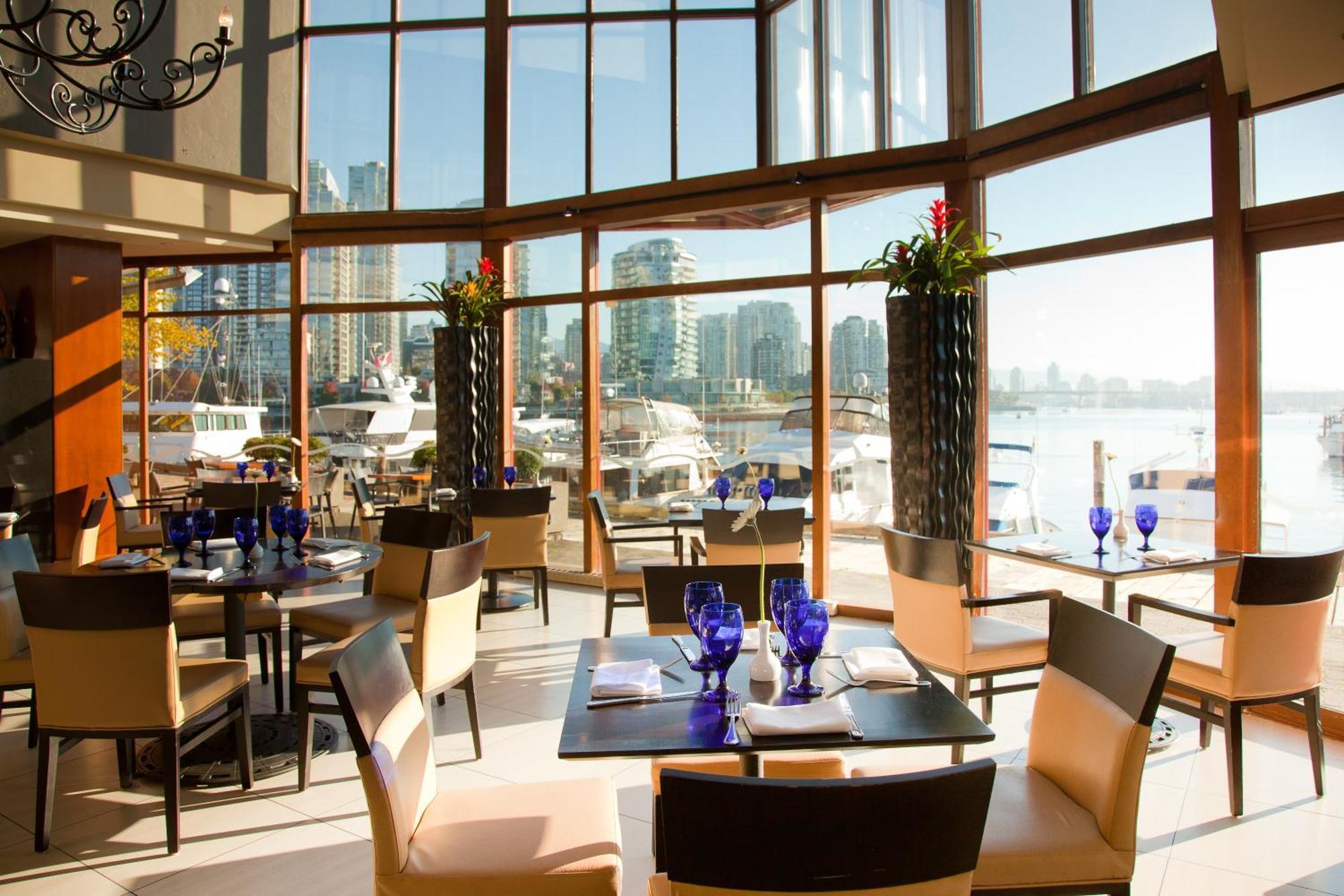 Granville Island Hotel Vancouver Exterior photo