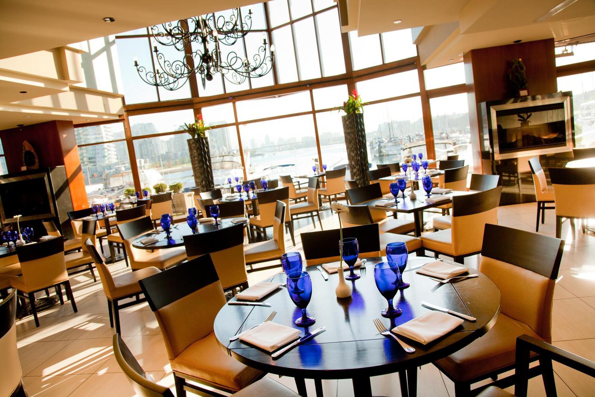 Granville Island Hotel Vancouver Exterior photo