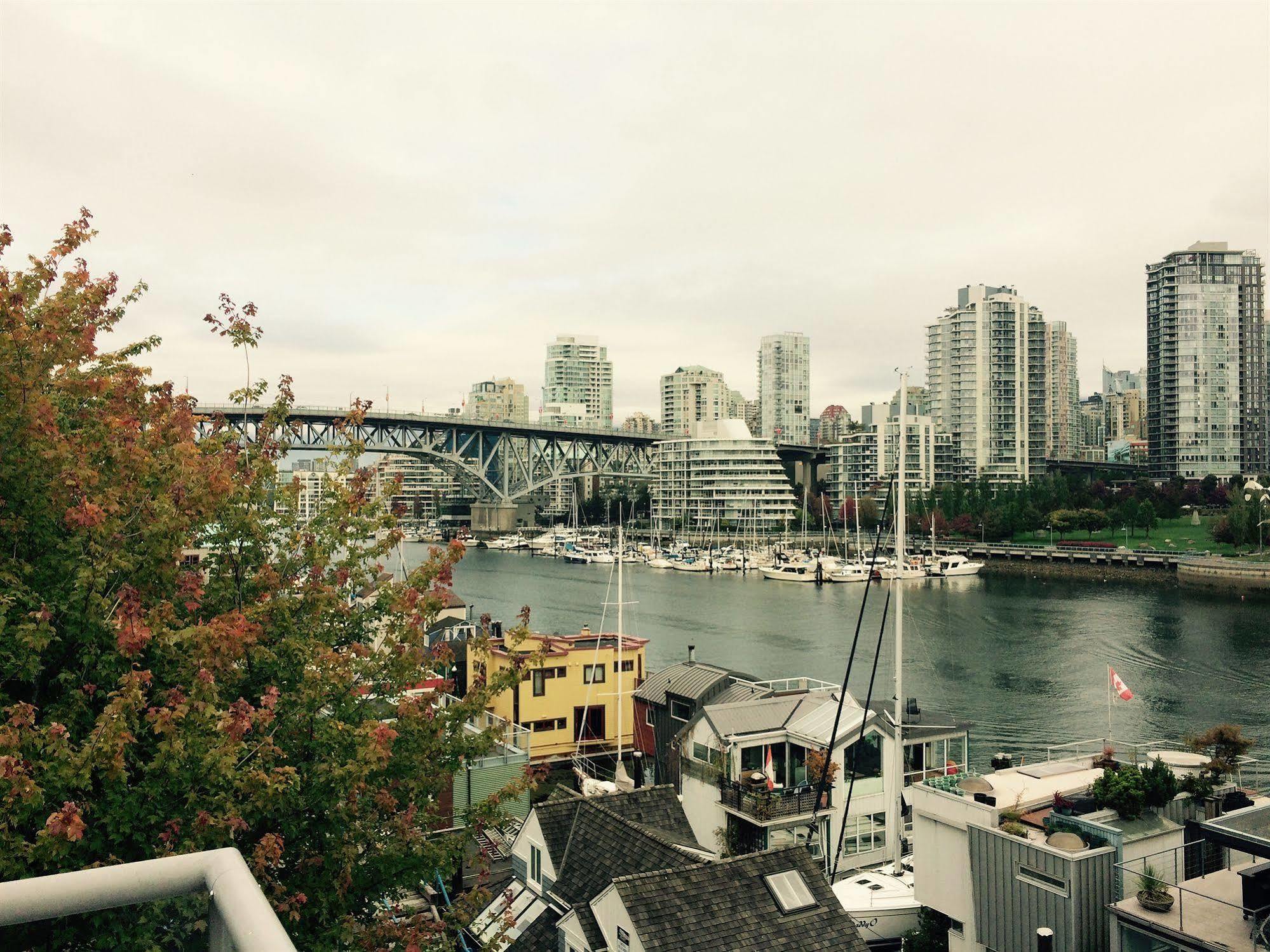 Granville Island Hotel Vancouver Exterior photo